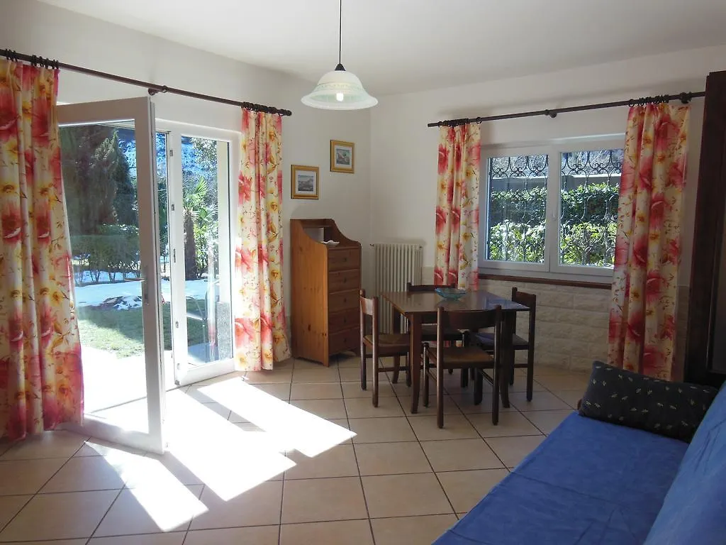 Aparthotel Villa Banana Cannobio
